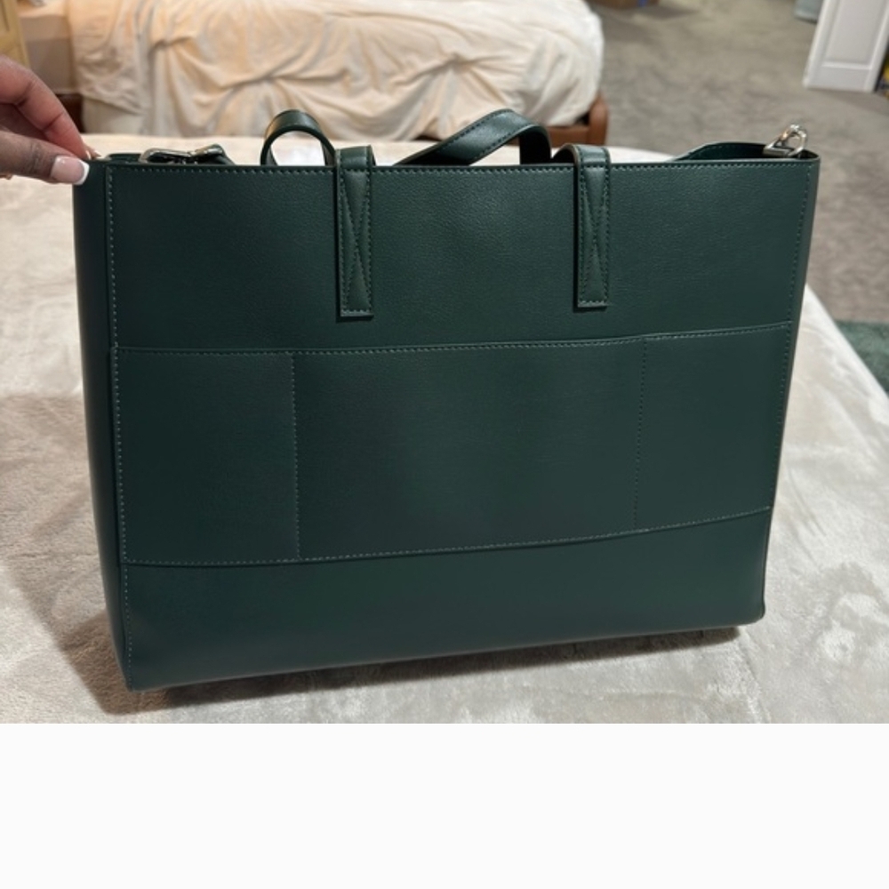 Calpak Haven Limited Edition Green Leather Laptop Tote - Picture 4 of 4